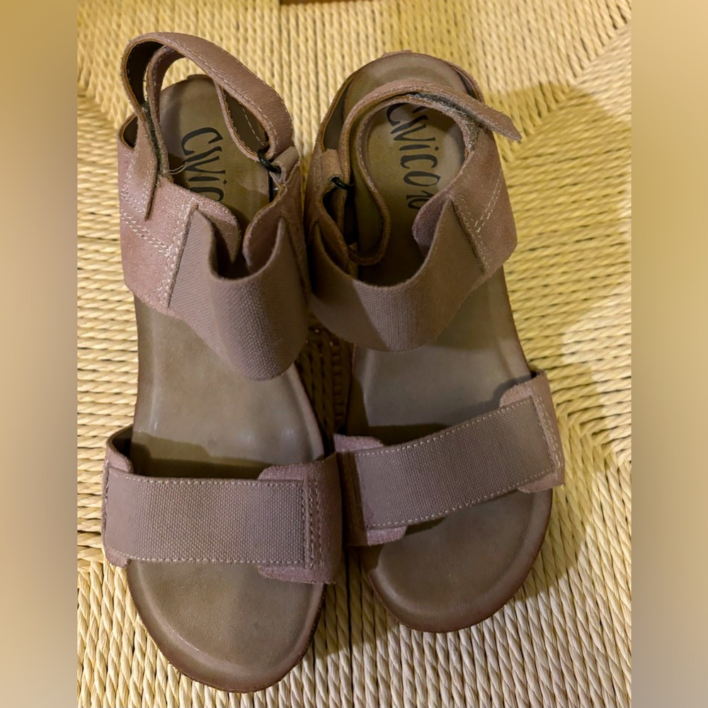 Civico 10 wedge sandal